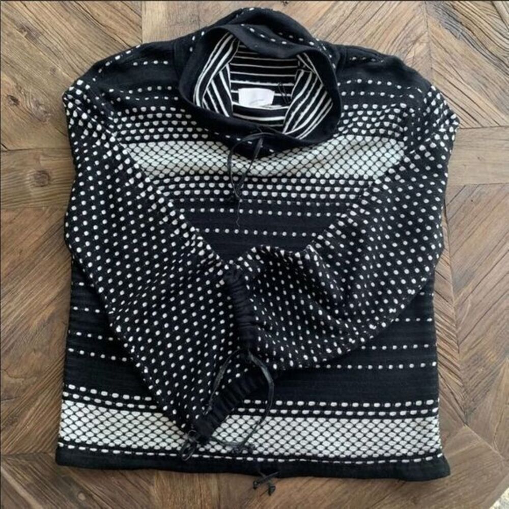 CINQ A SEPT Cable Knit Cozy Sweater NWOT SMALL